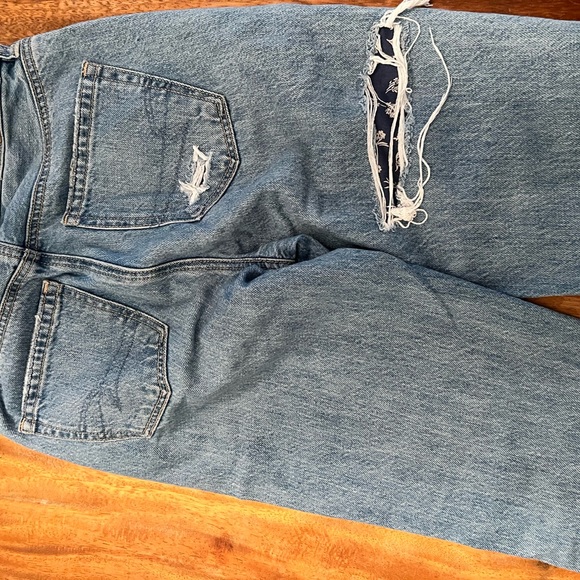 2 pairs American Eagle jeans size 00 - Picture 6 of 9
